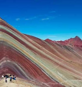MONTAÑA SIETE COLORES